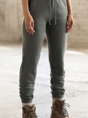 NWOT JOAH BROWN EMPIRE JOGGERS - WASHED SAGE FRENCH TERRY XS/S